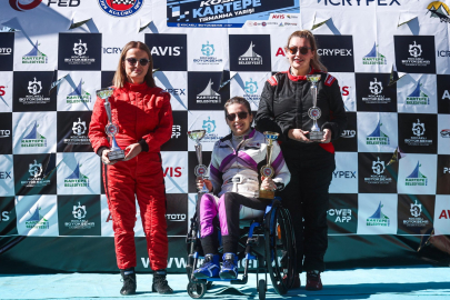 Dünyadaki ilk ve tek engelli ralli pilotu Bursalı Kübra'dan yeni başarılar