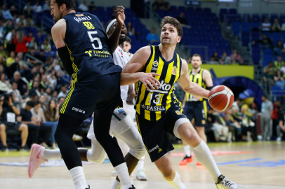 Fenerbahçe Beko, sezonun bitimine 2 hafta kala liderliği garantiledi