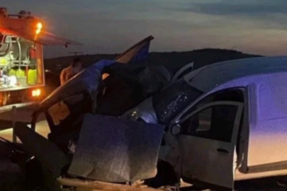 Gaziantep'te iki araç kafa kafaya çarpıştı: 1 ölü