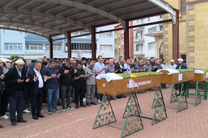 Kırşehir'de kazada ölen 2 kardeş toprağa verildi