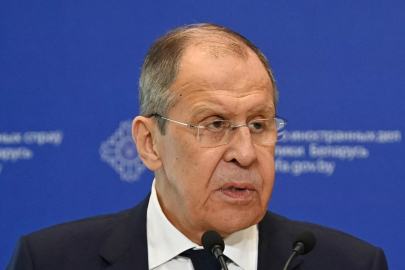 Lavrov: Neredeyse tüm Avrupa, Nazi bayrağı altında Rusya'ya savaş açtı