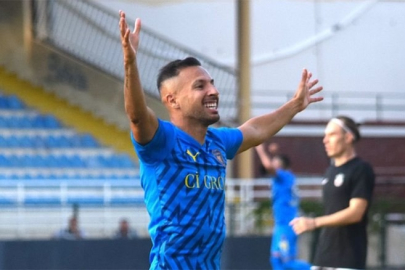 38'inde rekor kıran Yasin Öztekin, Süper Lig'e göz kırptı