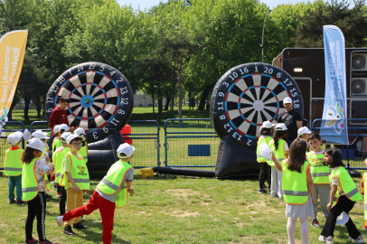 Bursa Uluslararası Spor Festivali’nde çocuklar doyasıya eğlendi