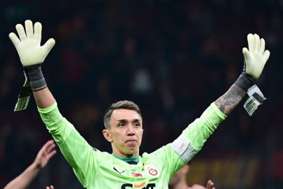 Galatasaray'ın gündemindeki kaleciden olay beğeni!