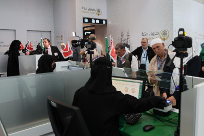 "Mekke Yolu" projesiyle hacı adayları kutsal topraklara beklemeden geçiyor