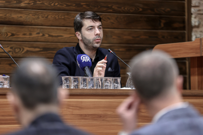 Gençlik Hizmetleri Genel Müdürü Efendioğlu Bursa'da gençlerle buluştu