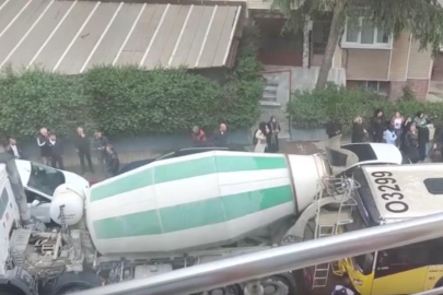 İETT otobüsü ile beton mikseri çarpıştı