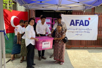 Türkiye'nin yardım eli Myanmar'a uzandı