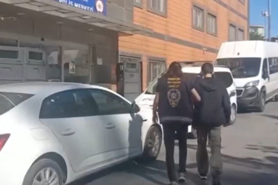 İstanbul Esenler’de elinde satırla dolaşan bir kişi yakalandı