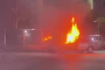 Ankara'da seyir halindeki otomobil alev topuna döndü