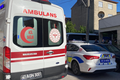 Kocaeli'de servis minibüsünün çarptığı 7 yaşındaki çocuk yaralandı