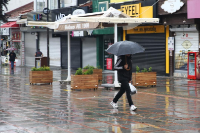 Meteoroloji'den Bursa'ya sağanak yağış uyarısı! Saat ve gün verildi...  (15 Mayıs 2025 Bursa Hava Durumu)