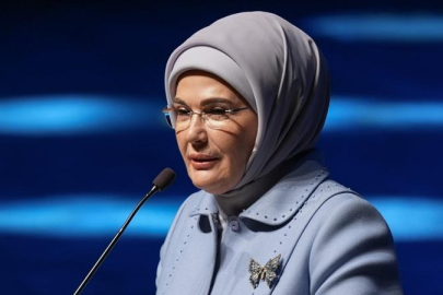 Emine Erdoğan, 19 Mayıs Atatürk'ü Anma Gençlik ve Spor Bayramı'nı kutladı