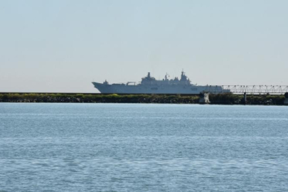 TCG Anadolu gemisi gençlerle Samsun'a ulaştı