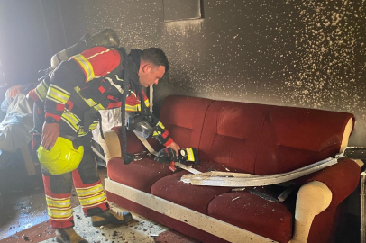 Balıkesir Bandırma'da apartman dairesinde çıkan yangın büyümeden söndürüldü