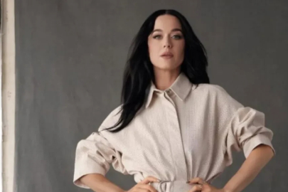 Katy Perry konserini yarıda kesip seyircisini azarladı!