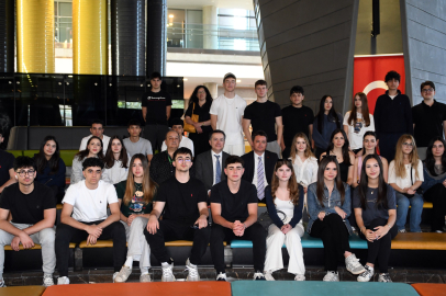 Başkan Aydın örnek liselilerle Bursa Osmangazi’de bir araya geldi