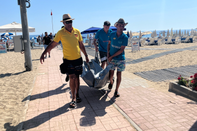 Alanya'ya tatile gelen Alman turist sahilde hayatını kaybetti