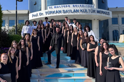 Bursa Zeki Müren Güzel Sanatlar Lisesi Çoksesli Korosu’ndan uluslararası başarı