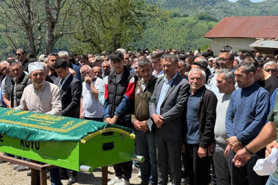 Ordu'da denizde boğularak hayatını kaybeden lise öğrencisi toprağa verildi
