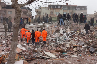 78 kişiye mezar olan Hakimbey Apartmanı'yla ilgili davada savcının araştırma talebi reddedildi