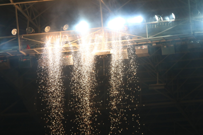 Eskişehir'de 'Şampiyonluk Gecesi' kutlamalarında taraftar kıvılcımlar içinde kaldı