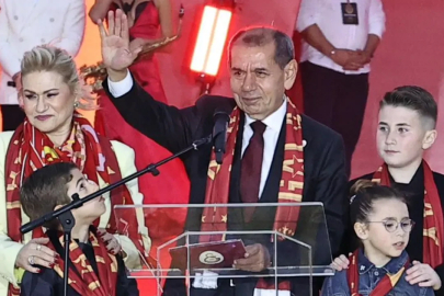 Galatasaray'da Dursun Özbek'ten rakiplere mesaj!