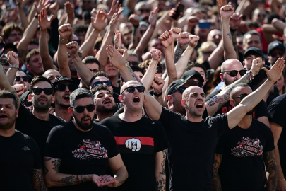 Milan taraftarı, yönetimi istifaya davet etti