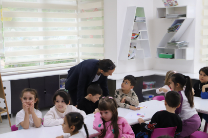 "Gülümsemenin Gücü" projesiyle Bursa'da anaokulunda renkli bir gün