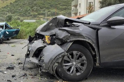 Usta oyuncu Şerif Sezer ölümden döndü! Aracı hurdaya döndü...