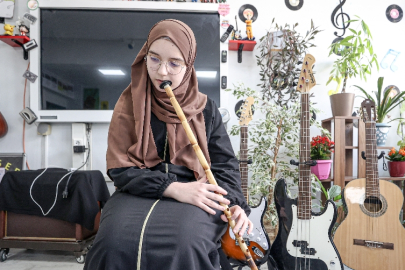 Bursa'da ortaokul öğrencileri, sınav stresini hazırladıkları şarkılarla attı