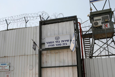 Filistin: İsrail hapishanelerindeki Filistinli çocuklar, açlık ve darba maruz kalıyor