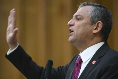 Özgür Özel'den asgari ücret açıklaması: Ara zammı söke söke alacağız