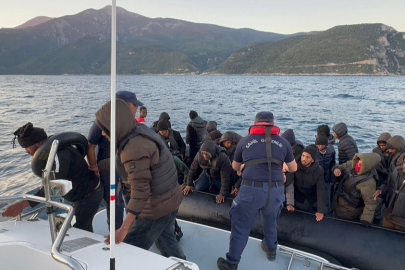 Aydın Kuşadası açıklarında 42 düzensiz göçmen kurtarıldı
