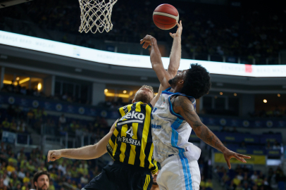 Fenerbahçe seride 1-0 öne geçti