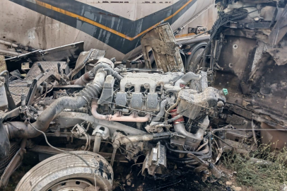 Malatya Doğanşehir’de tanker tarlaya devrildi, sürücü yaralandı