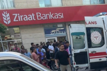 Şanlıurfa'da bankada korku dolu anlar: Bıçak çekip paraları alan şahsı polis yakaladı