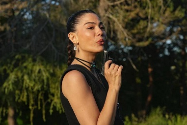 Eşref Rüya’nın Nisan’ı ateş ediyor