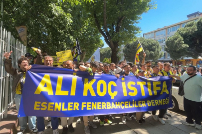Fenerbahçeli taraftarlardan protesto