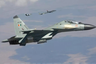Hindistan, savaş uçaklarının Pakistan tarafından düşürüldüğünü ilk kez doğruladı