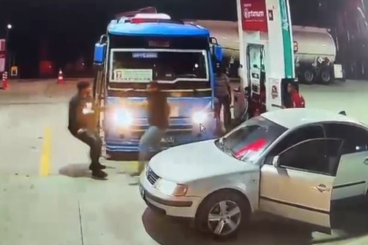 Adana'da sürücülerin güzergah kavgası kamerada