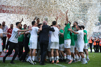 Enes Çelik’ten kutlama mesajı! “Selam olsun…”