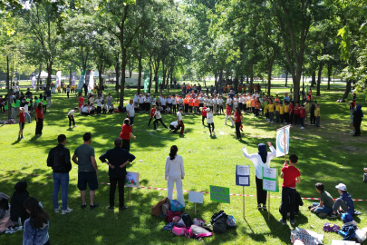 Bursa'da muhteşem şenlik, çocukların gülüşüyle yankılandı