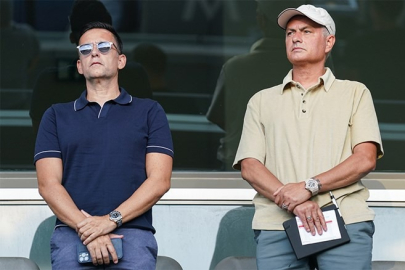 Fenerbahçe ayrılığı açıkladı, Jose Mourinho'dan gece yarısı paylaşım geldi: "Gerçekten özleyeceğim"