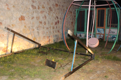 Amasya’da devrilen salıncaktan düşen 4 yaşındaki çocuk hayatını kaybetti