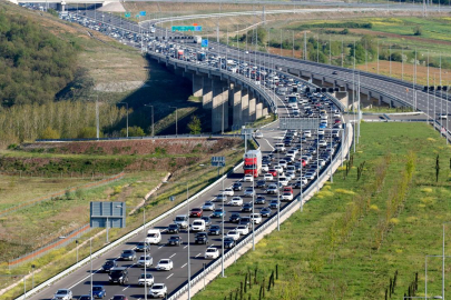Bayram trafiği "Trafik İzleme Merkezi"nin anbean takibinde