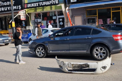 Çorum’da 3 aracın karıştığı kaza kamerada