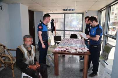 Dilencinin üzerinden 20 bin lira çıktı! Zabıta bile şaştı kaldı