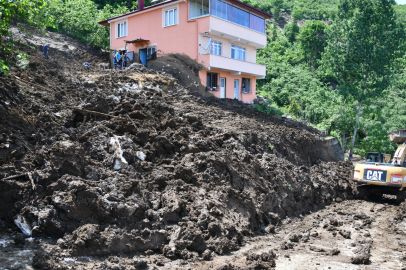 Trabzon’da heyelan: 5 ev tehlike altında