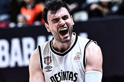 Beşiktaş, Anadolu Efes'i yarı finalde mağlup ederek durumu 1-1'e getirdi!